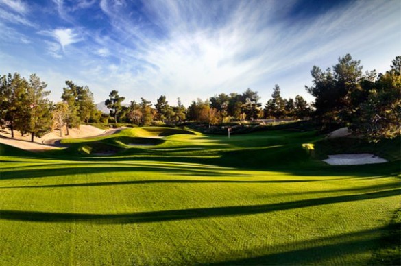 https://snga.org/wp-content/uploads/desert-pines-golf-club-585x388-1.jpg